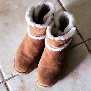 Ugg short chestnut color 5